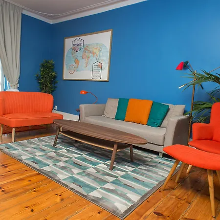 Passport Hotel